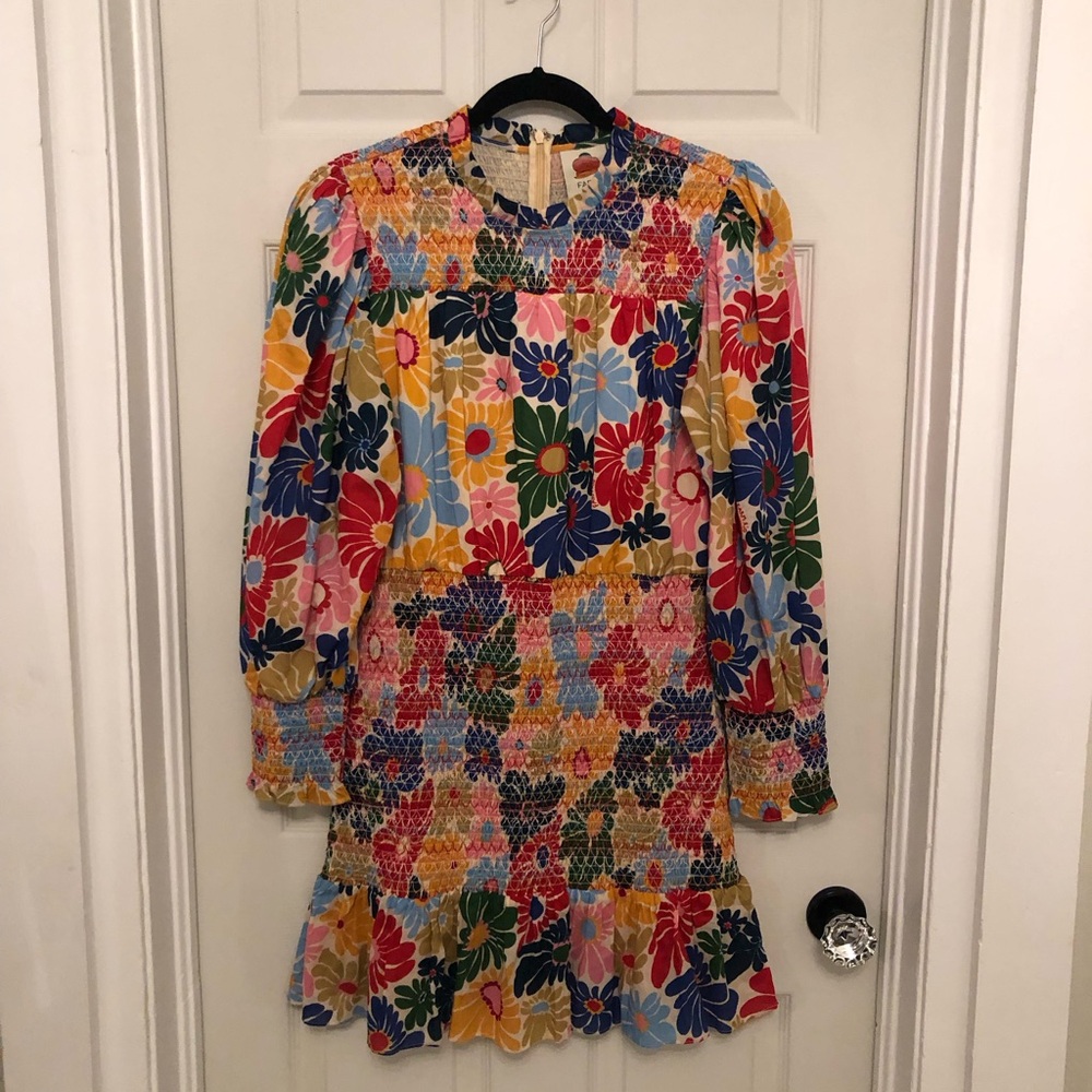💥 FARM RIO Sunny Daisies Floral Multicolor Smocked Dress Sz S - Picture 2 of 5